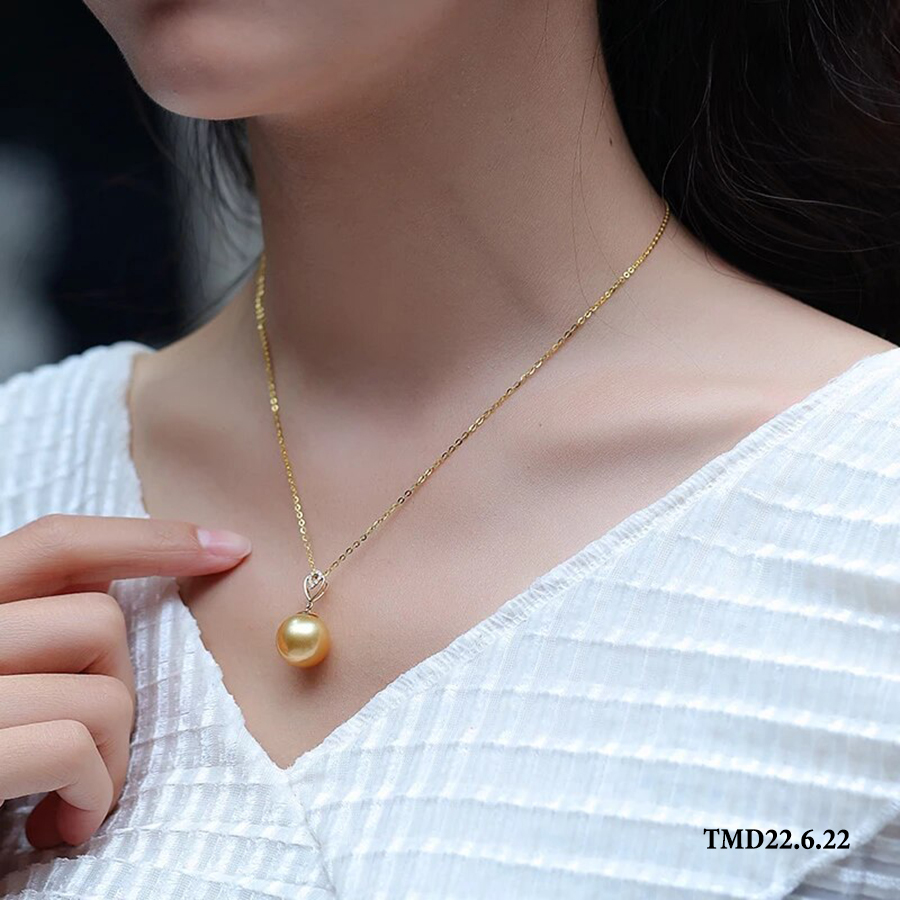 Gợi ý trang sức vòng cổ cho nàng công sở