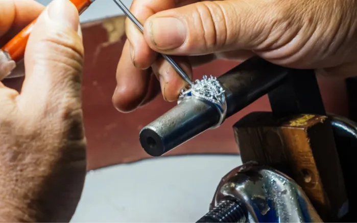 hình ảnh chế tác kim hoàn