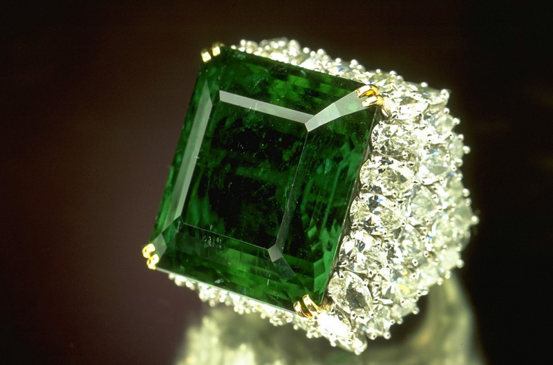 Đá Ngọc lục bảo Emerald 