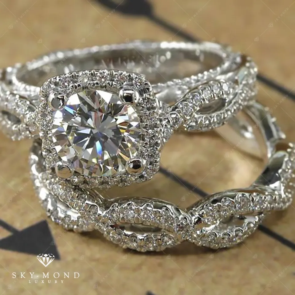 Bảo Quản Trang Sức: Môi Trường Lý Tưởng và Xử Lý Oxi Hóa