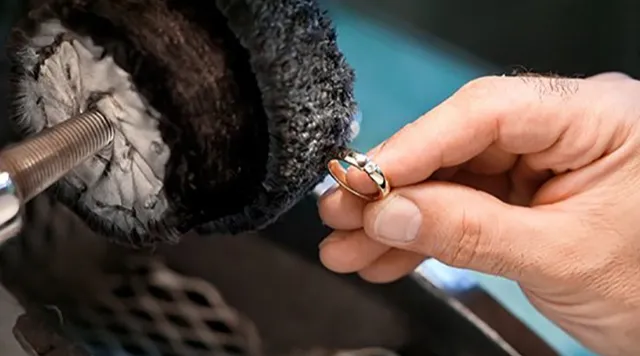 Máy Móc Kim Hoàn: Công Nghệ Chế Tác Hiện Đại