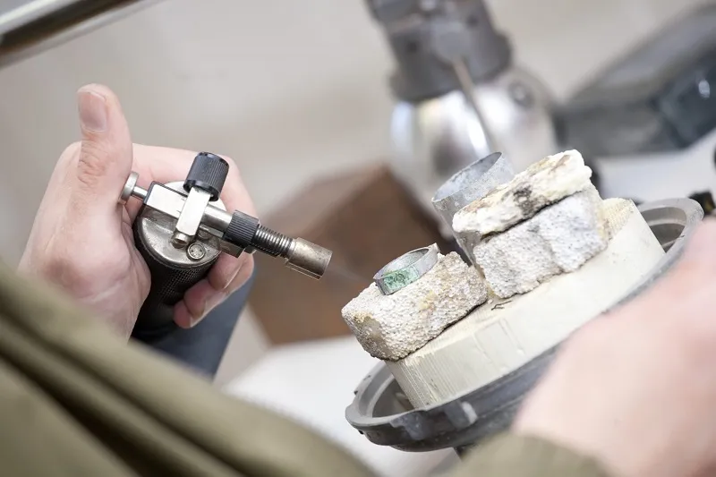 Hướng Dẫn Bảo Quản Dụng Cụ Kim Hoàn Bền Lâu