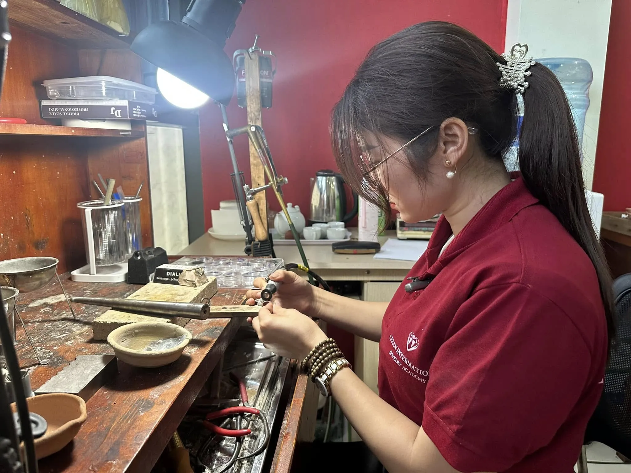 HỌC NGHỀ VÀNG BẠC - CƠ HỘI PHÁT TRIỂN