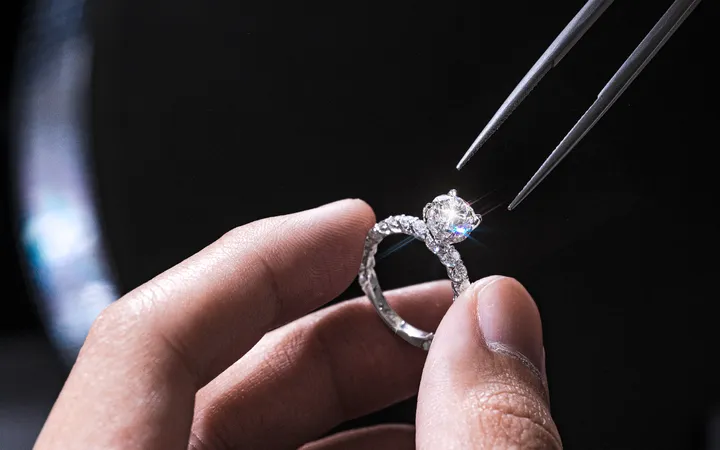 Học 6 Kỹ Thuật Chế Tác Trang Sức Thủ Công