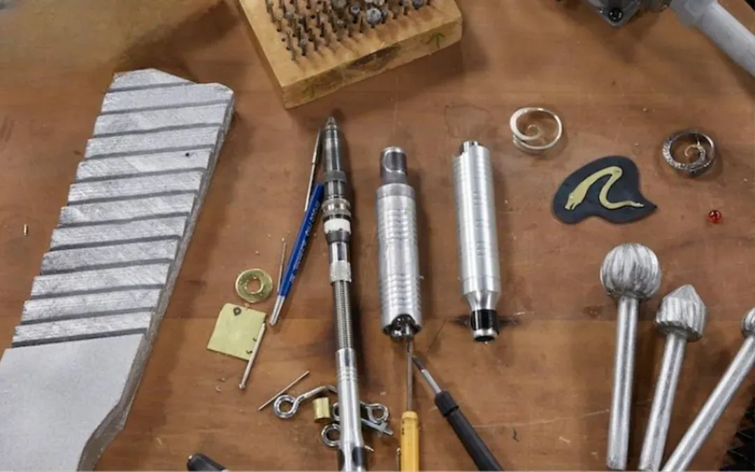 Đồ Nghề Thợ Kim Hoàn: Chi Phí và Nơi Mua Sắm Uy Tín