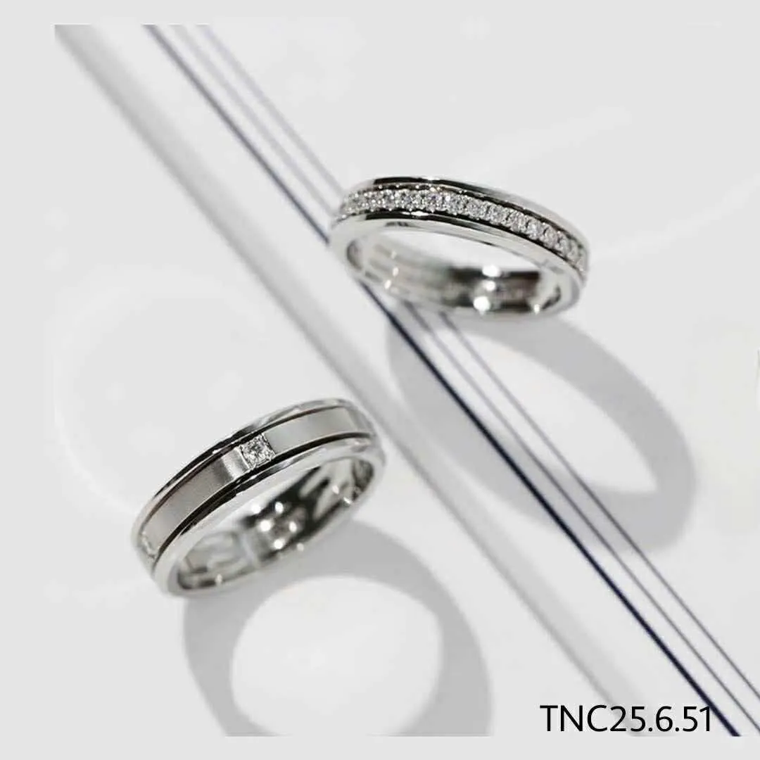 NHẪN CƯỚI KIM CƯƠNG THIÊN NHIÊN GIA: LỰA CHỌN PHÙ HỢP ĐỂ GIỮ GIÁ TRỊ TÀI SẢN