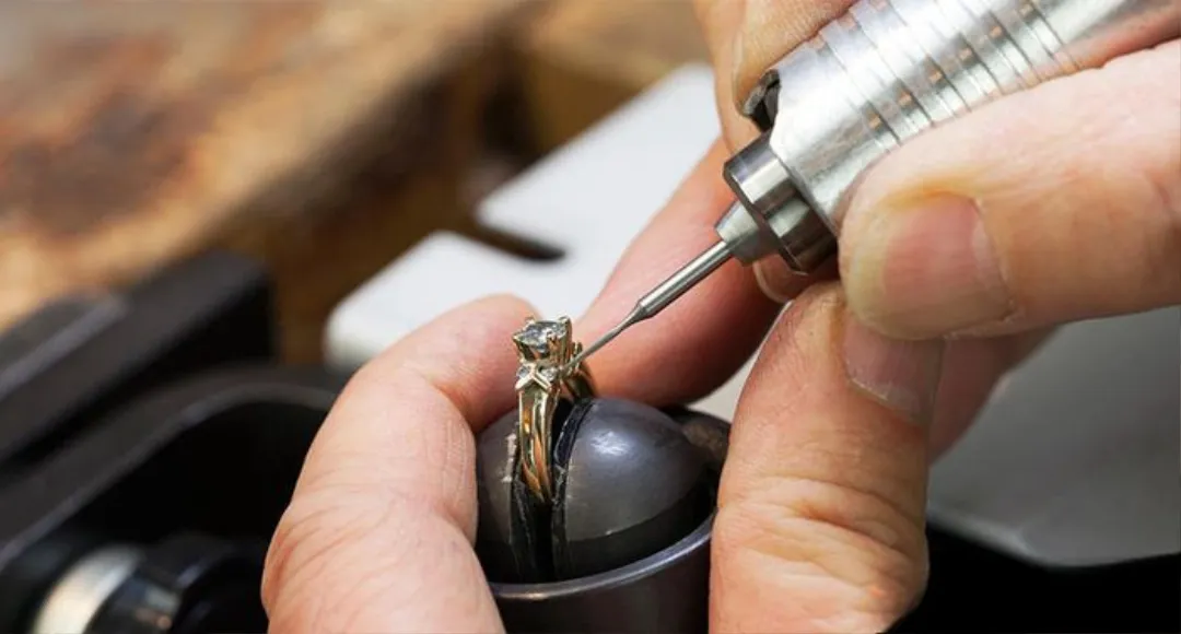 kỹ thuật đ&iacute;nh đ&aacute; nhẫn cưới