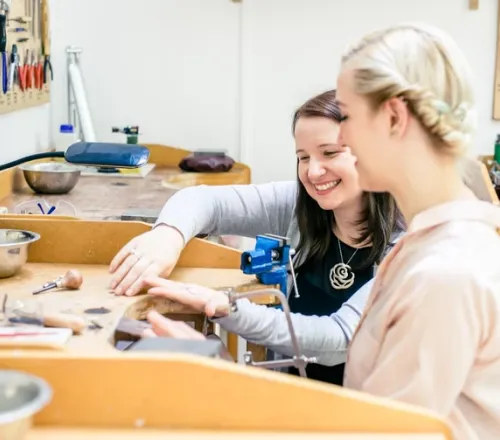 Lý thuyết về tạo mẫu trên sáp